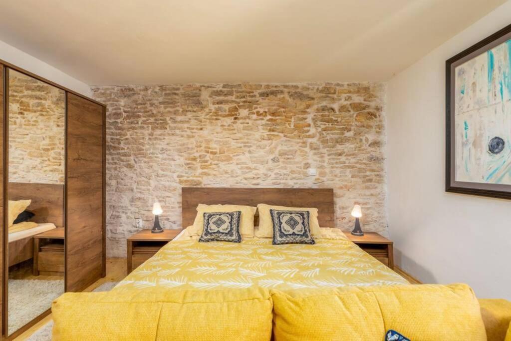 Casa Di Pietra Matelici Villa Divšići Eksteriør bilde