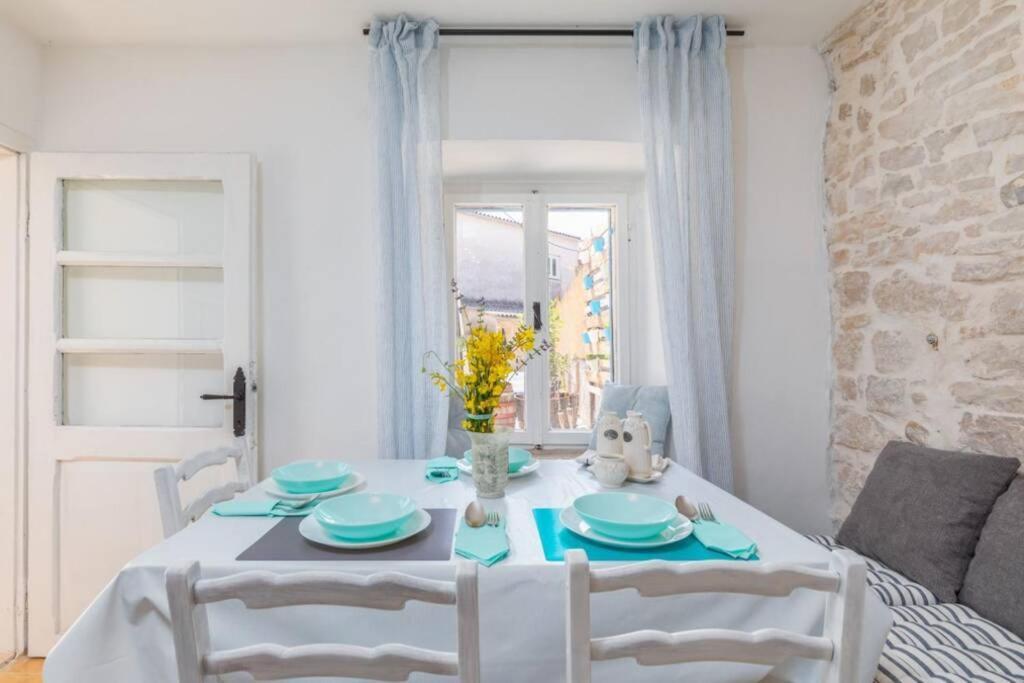 Casa Di Pietra Matelici Villa Divšići Eksteriør bilde
